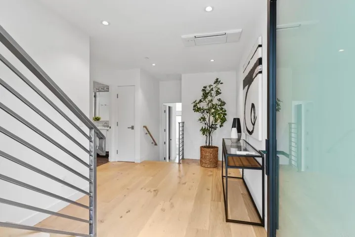 2058 Montgomery Avenue, Cardiff By The Sea, California 92007