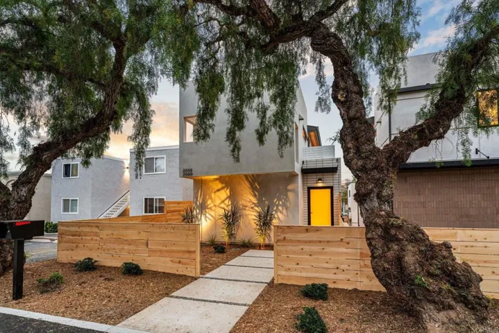 2058 Montgomery Avenue, Cardiff By The Sea, California 92007