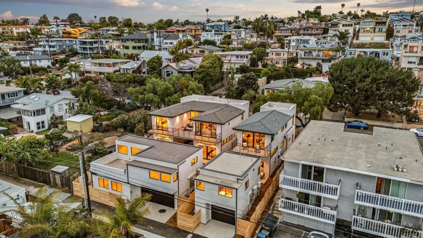 2058 Montgomery Avenue, Cardiff By The Sea, California 92007