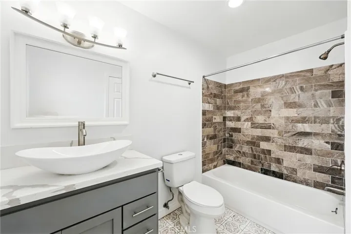 1928 Peninsula Verde Drive, Rancho Palos Verdes, California 90275