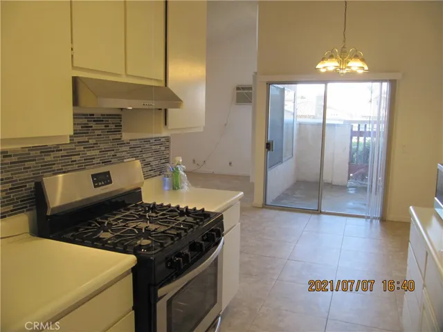 17564 Orange, Yorba Linda, California 92886