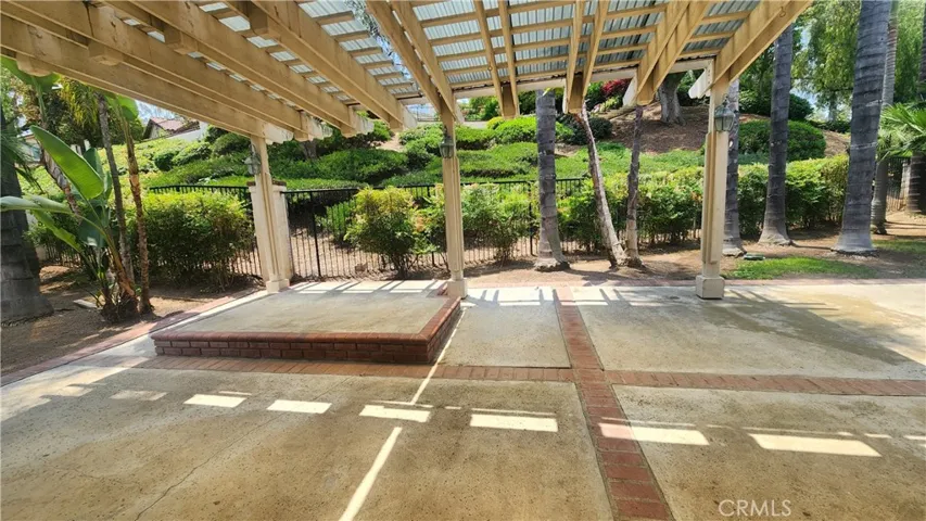 1925 Paseo La Paz, Pomona, California 91768