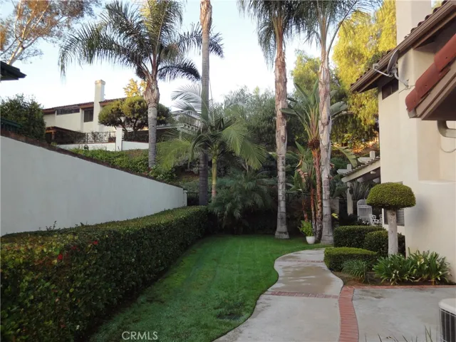 1925 Paseo La Paz, Pomona, California 91768