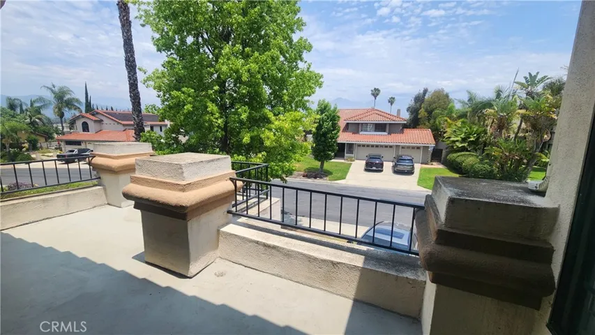 1925 Paseo La Paz, Pomona, California 91768