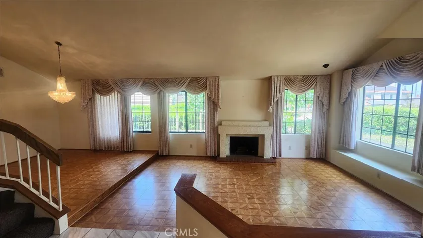 1925 Paseo La Paz, Pomona, California 91768