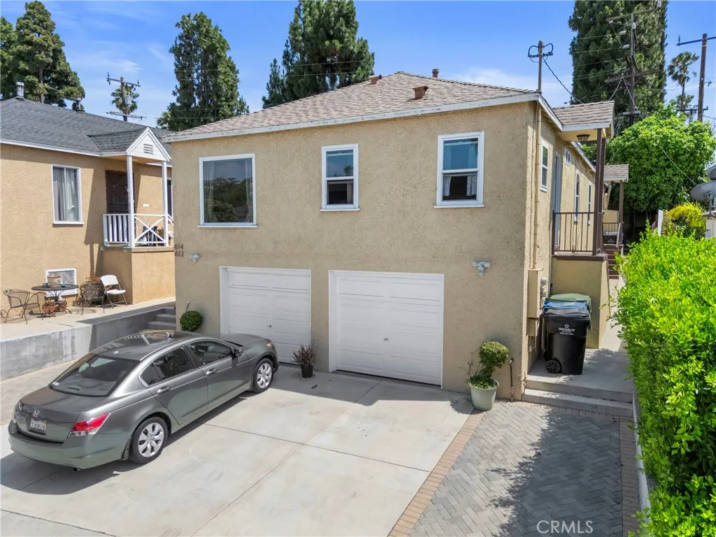 612 E Fairview Boulevard, Inglewood, California 90302 home-pic-1