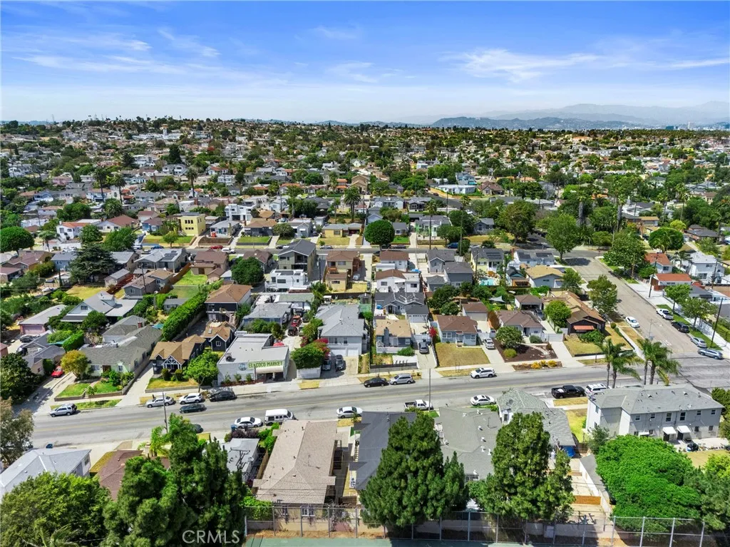 612 E Fairview Boulevard, Inglewood, California 90302 home-pic-23