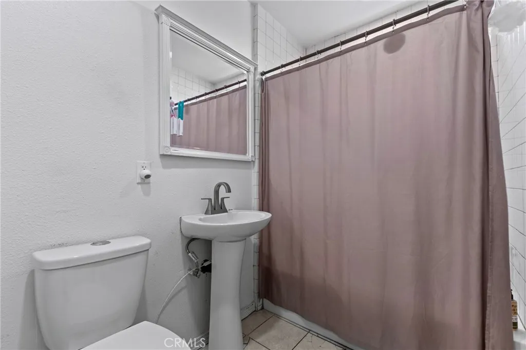 612 E Fairview Boulevard, Inglewood, California 90302 home-pic-29