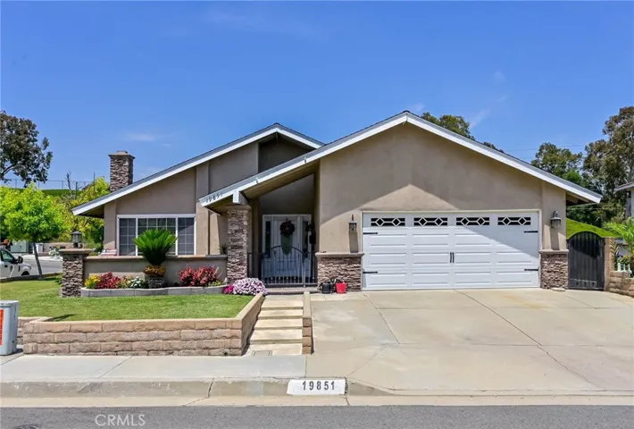 19851 Ridgewood Place, Yorba Linda, California 92886