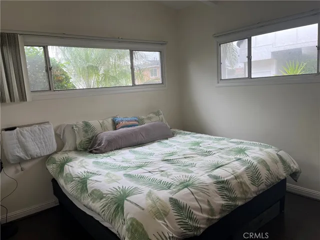 3300 Seaview Avenue, Corona Del Mar, California 92625