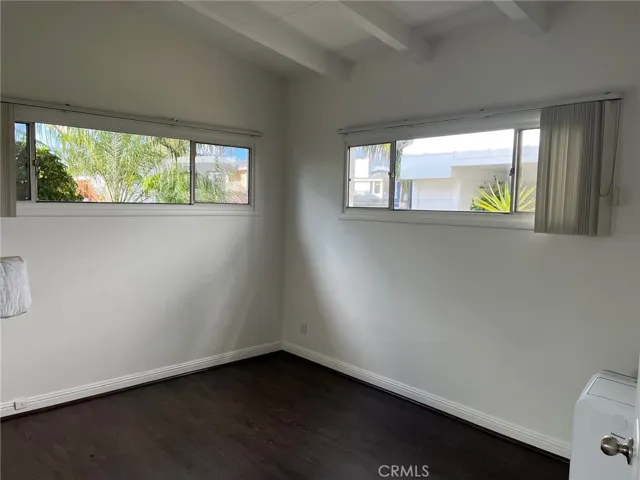 3300 Seaview Avenue, Corona Del Mar, California 92625