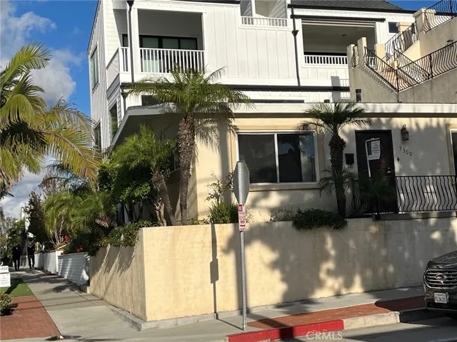 3300 Seaview Avenue, Corona Del Mar, California 92625