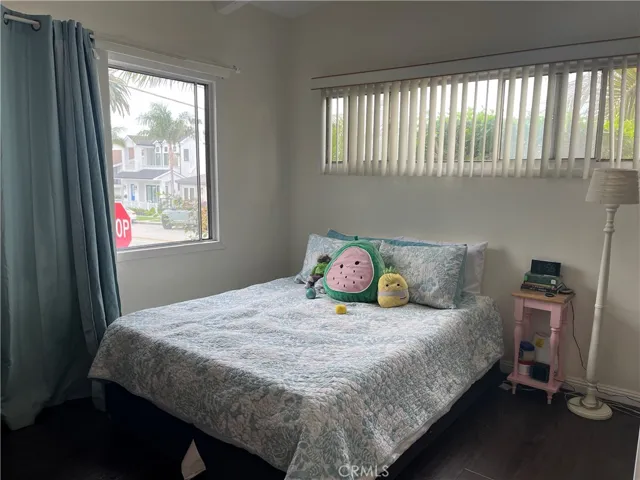 3300 Seaview Avenue, Corona Del Mar, California 92625