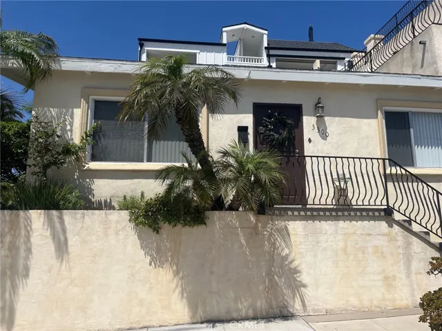 3300 Seaview Avenue, Corona Del Mar, California 92625