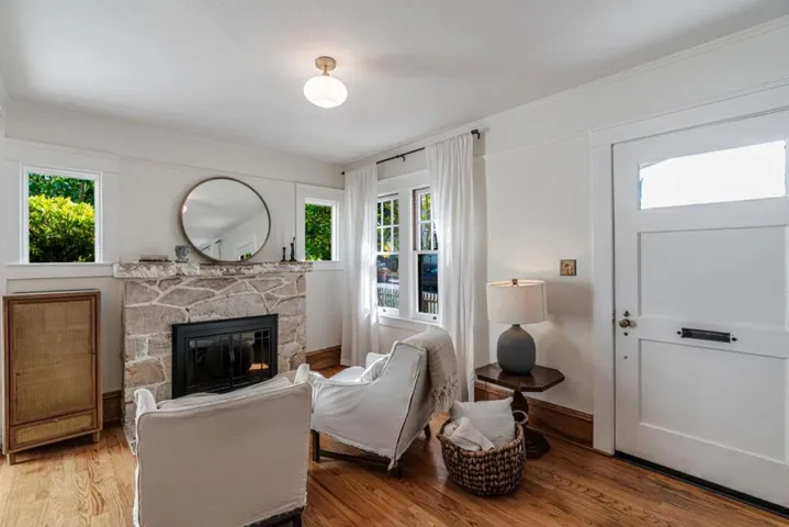 501 7th Street, Pacific Grove, California 93950