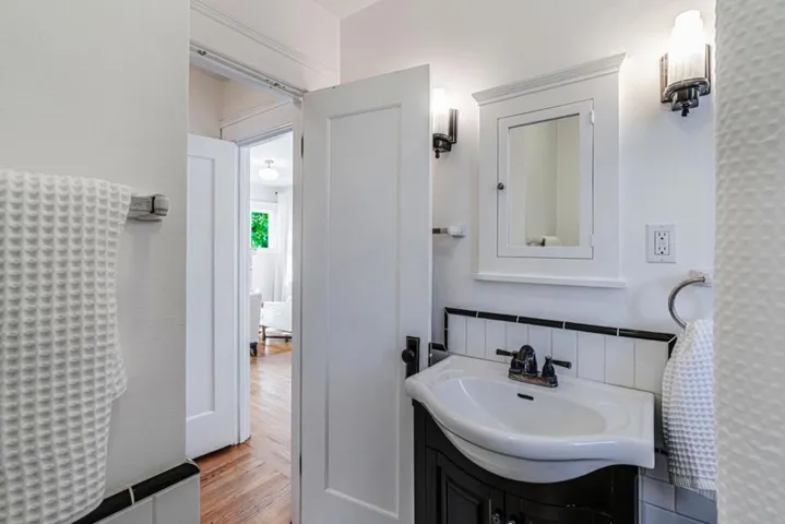 501 7th Street, Pacific Grove, California 93950