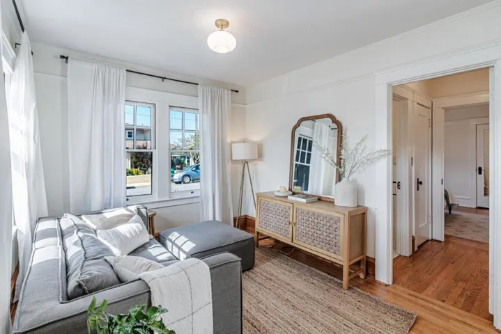 501 7th Street, Pacific Grove, California 93950