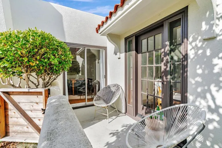 501 7th Street, Pacific Grove, California 93950