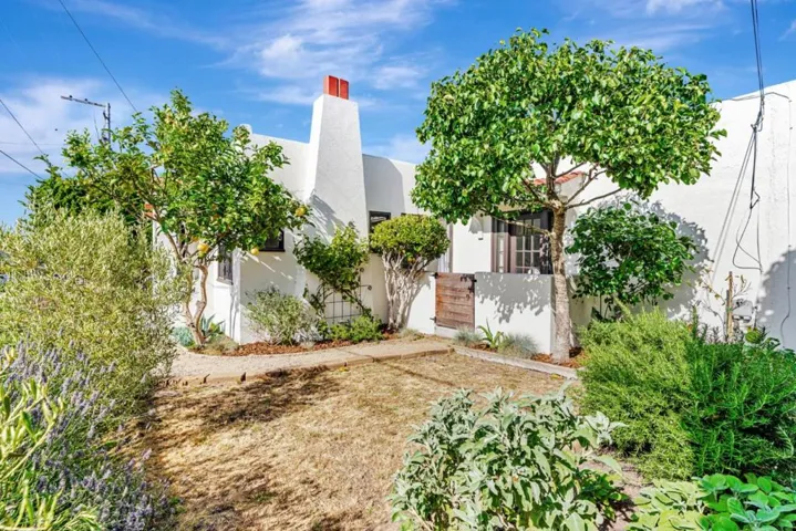 501 7th Street, Pacific Grove, California 93950