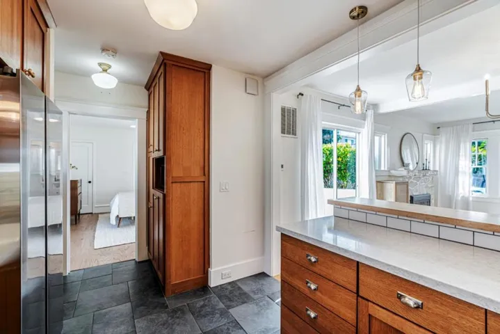 501 7th Street, Pacific Grove, California 93950