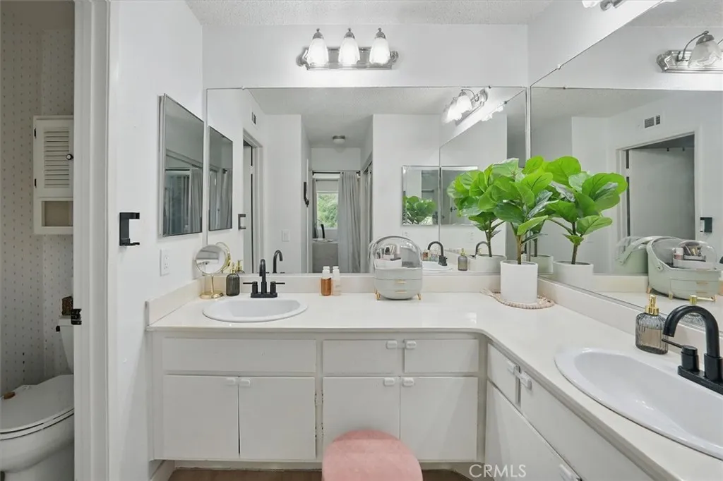 23926 Arroyo Park Drive 123, Valencia, California 91355 home-pic-14