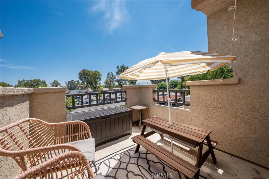 23926 Arroyo Park Drive 123, Valencia, California 91355 home-pic-33