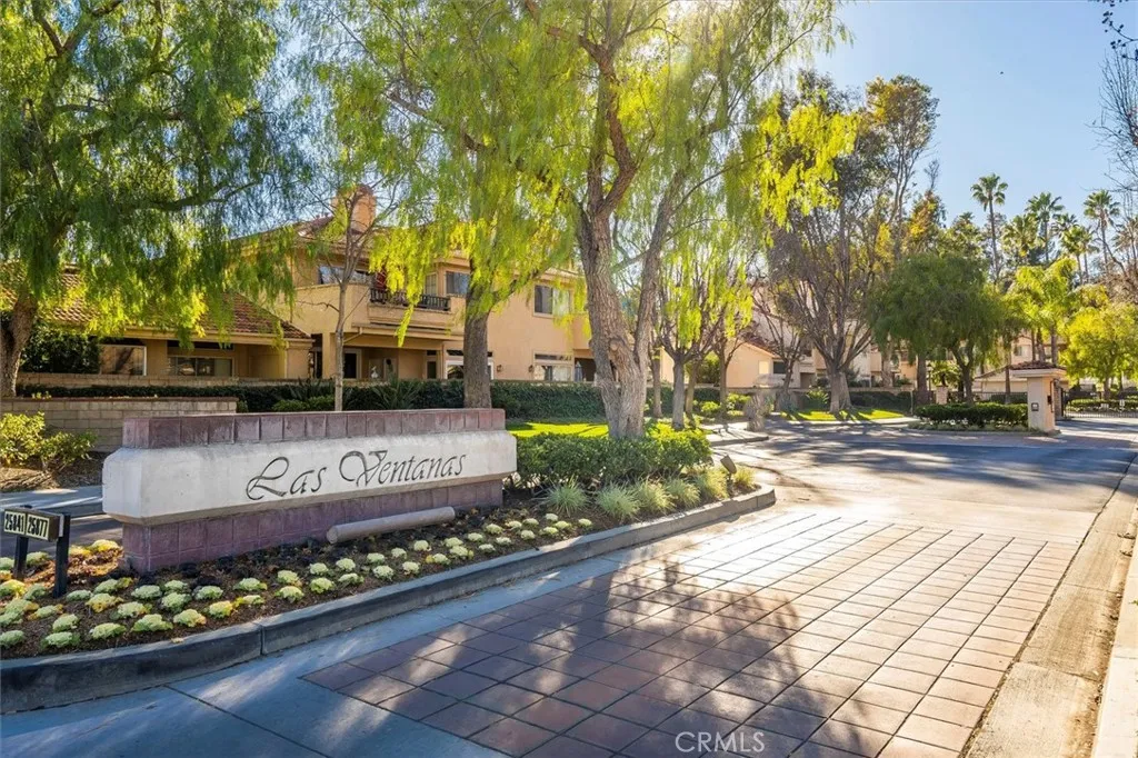 23926 Arroyo Park Drive 123, Valencia, California 91355 home-pic-37