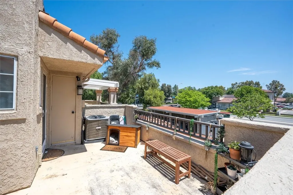 23926 Arroyo Park Drive 123, Valencia, California 91355 home-pic-26