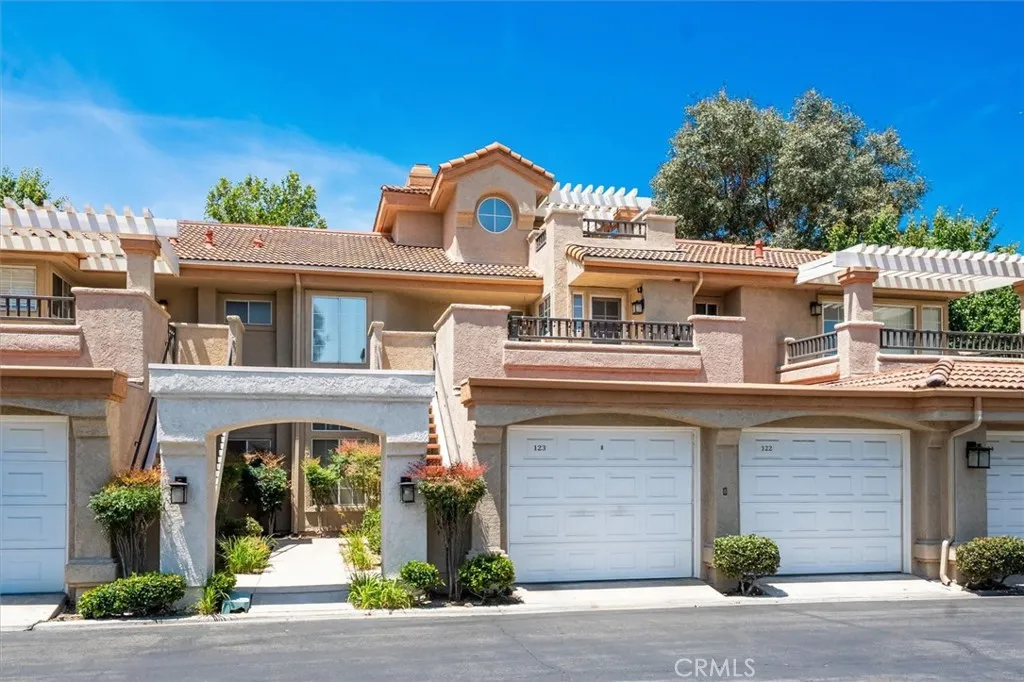 23926 Arroyo Park Drive 123, Valencia, California 91355 home-pic-1