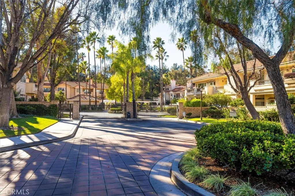23926 Arroyo Park Drive 123, Valencia, California 91355 home-pic-36