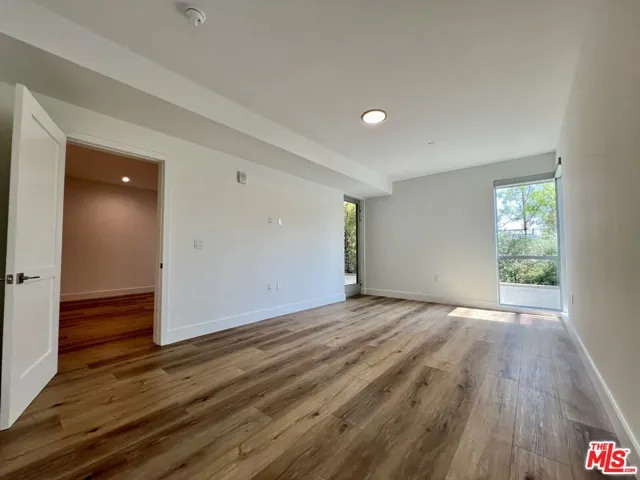5801 Camerford Avenue 104, Los Angeles, California 90038