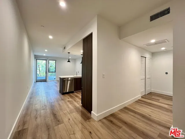 5801 Camerford Avenue 104, Los Angeles, California 90038