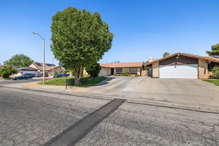 44668 13th Street E, Lancaster, California 93535