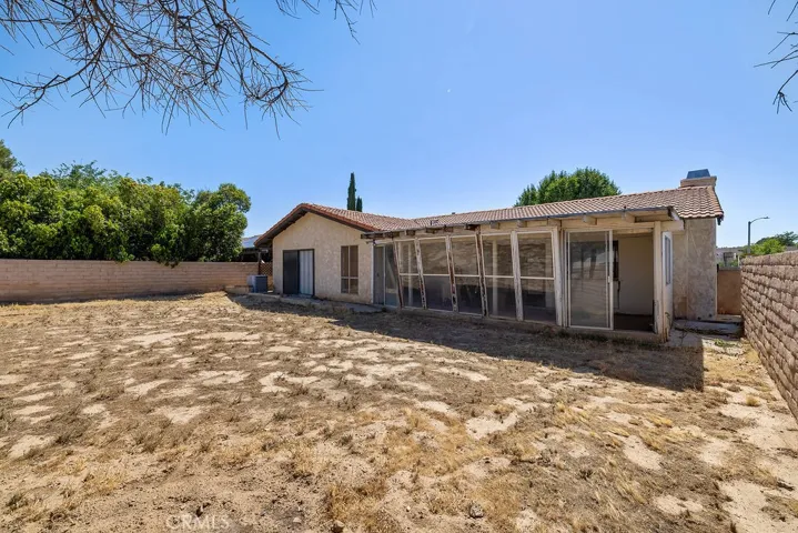 44668 13th Street E, Lancaster, California 93535