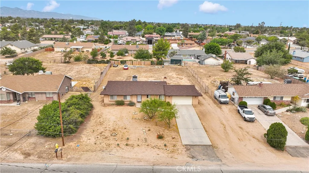 8960 Buckthorn Avenue, Hesperia, California 92345 home-pic-34