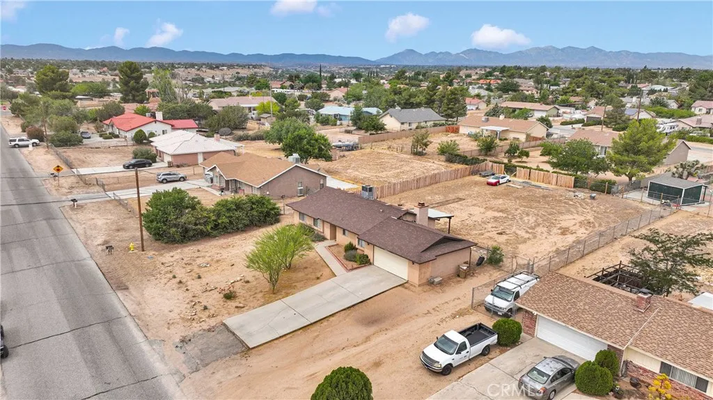 8960 Buckthorn Avenue, Hesperia, California 92345 home-pic-36