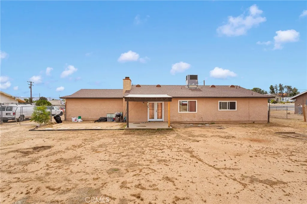 8960 Buckthorn Avenue, Hesperia, California 92345 home-pic-30