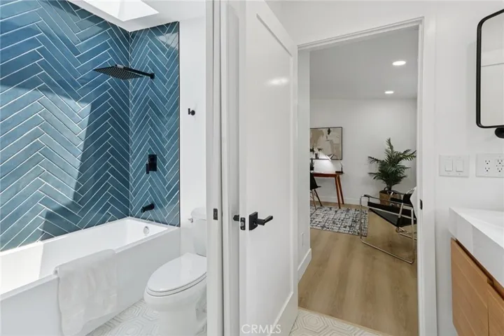 43 Rockinghorse Road, Rancho Palos Verdes, California 90275