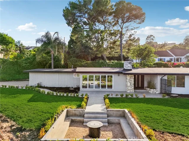 43 Rockinghorse Road, Rancho Palos Verdes, California 90275