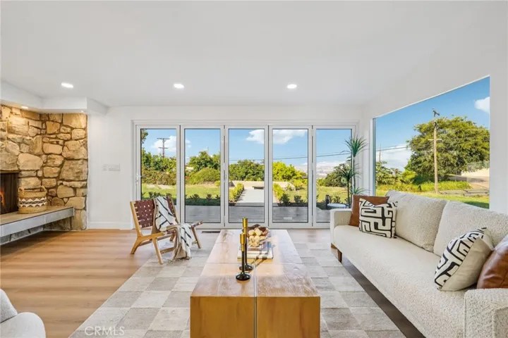 43 Rockinghorse Road, Rancho Palos Verdes, California 90275