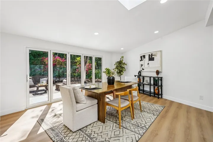 43 Rockinghorse Road, Rancho Palos Verdes, California 90275