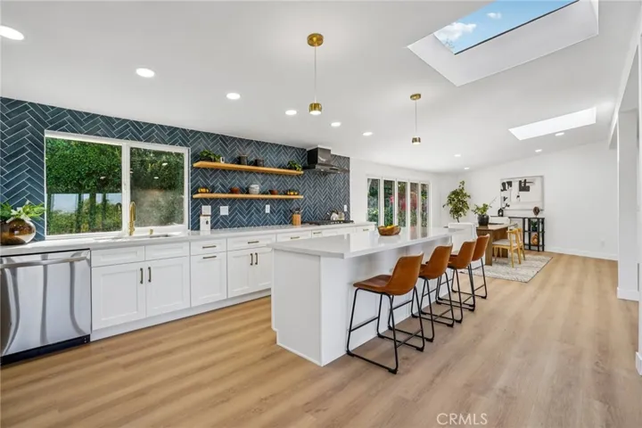 43 Rockinghorse Road, Rancho Palos Verdes, California 90275
