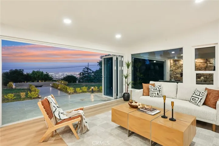 43 Rockinghorse Road, Rancho Palos Verdes, California 90275