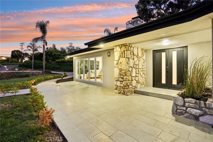 43 Rockinghorse Road, Rancho Palos Verdes, California 90275