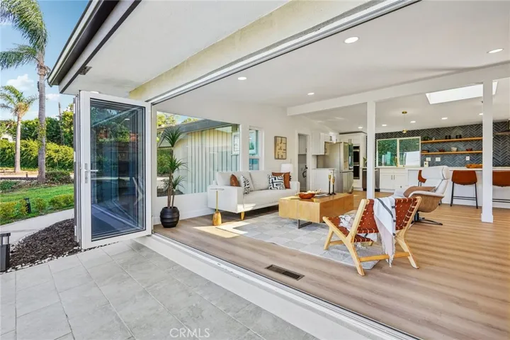43 Rockinghorse Road, Rancho Palos Verdes, California 90275