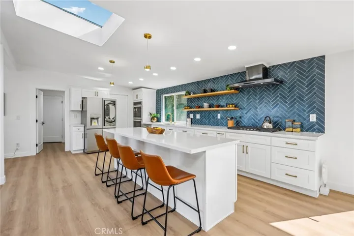 43 Rockinghorse Road, Rancho Palos Verdes, California 90275
