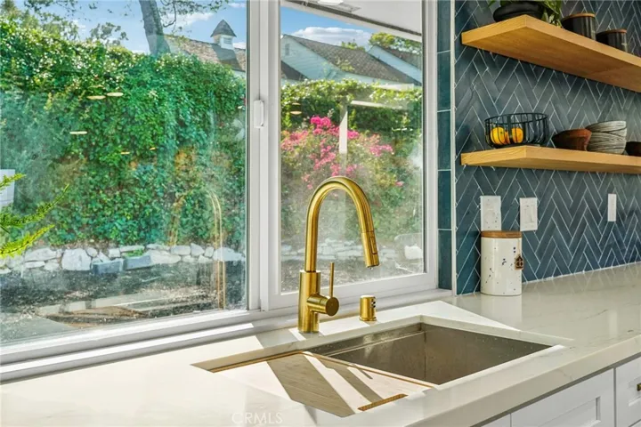 43 Rockinghorse Road, Rancho Palos Verdes, California 90275