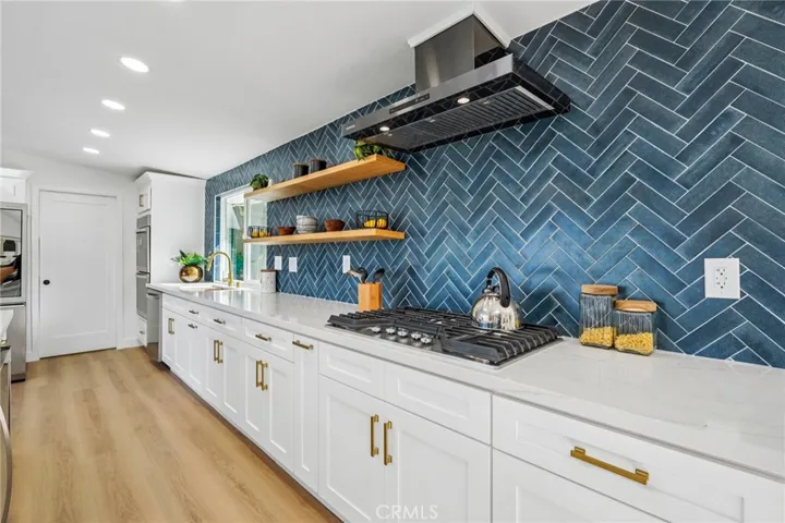 43 Rockinghorse Road, Rancho Palos Verdes, California 90275