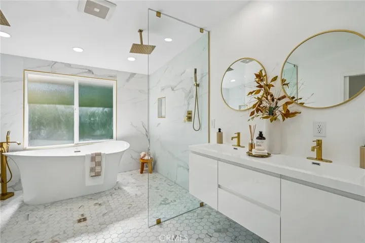 43 Rockinghorse Road, Rancho Palos Verdes, California 90275