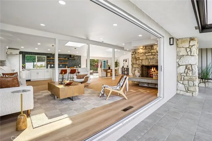 43 Rockinghorse Road, Rancho Palos Verdes, California 90275